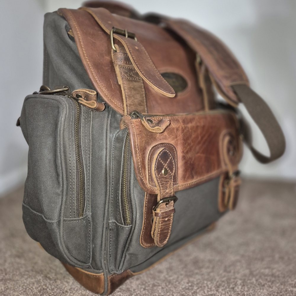 🔥Bob Timberlake Explorer Leather Canvas Backpack Laptop Travel Convertible Bag